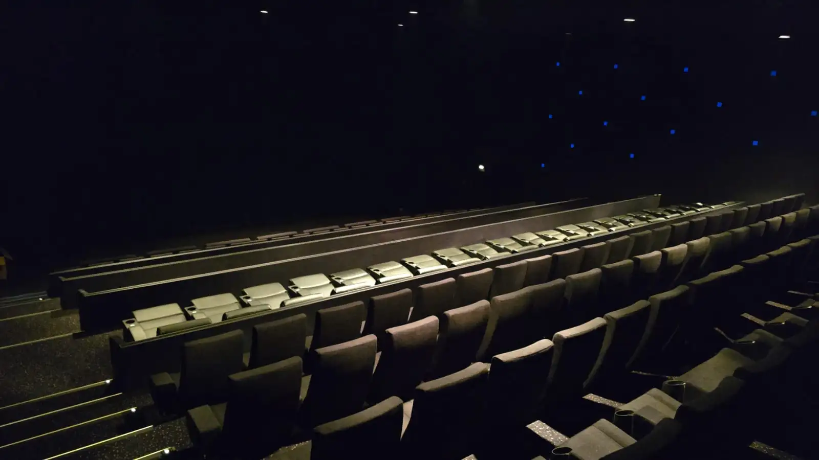 Recliner Seats for Cinemas - Blog Image